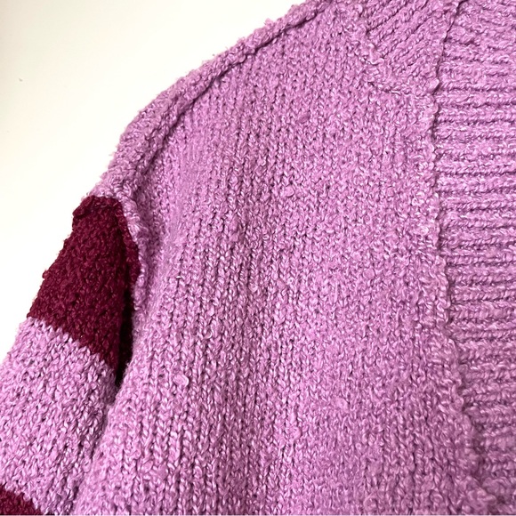 Urban Outfitters Notched V-Neck Sweater - Picture 10 of 10